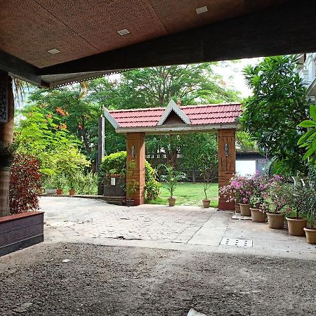 Mystica Resort Lonavala Buitenkant foto