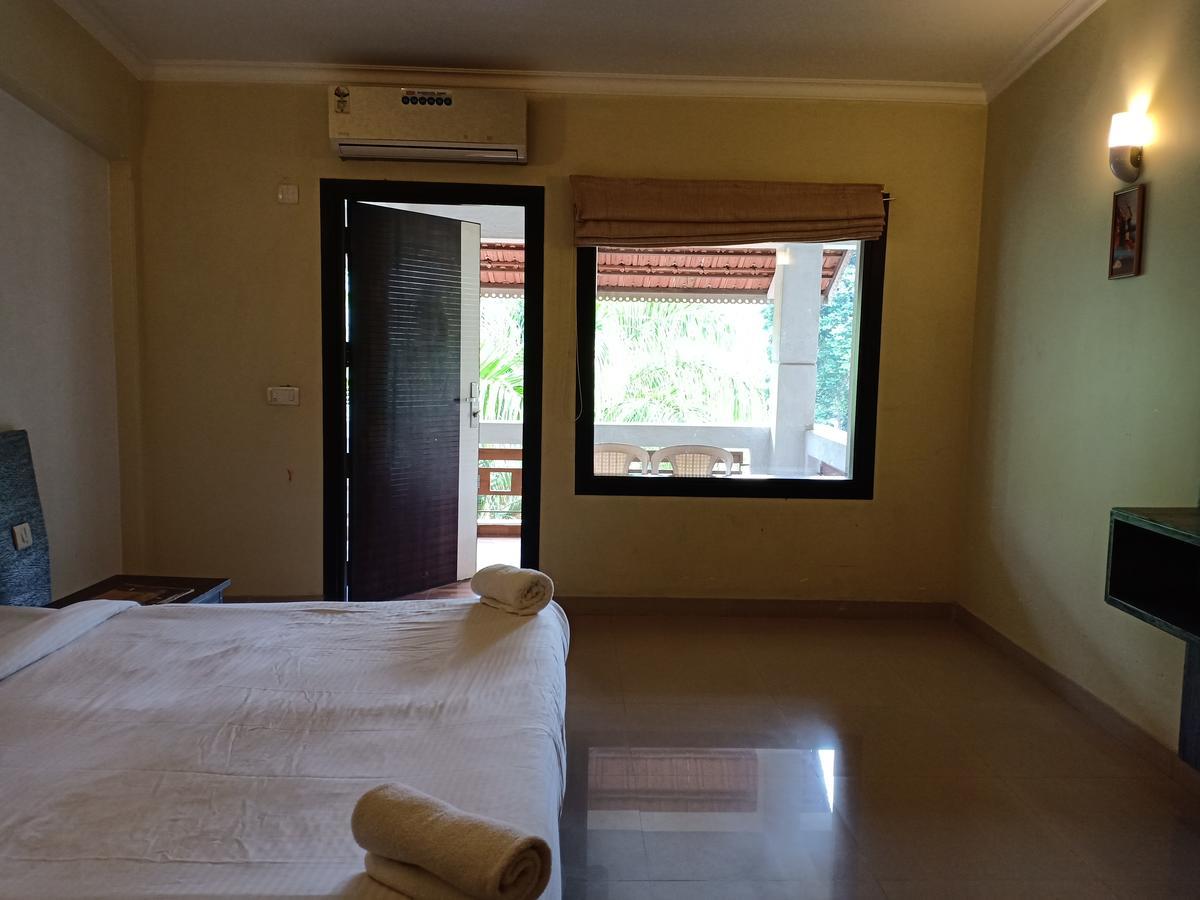 Mystica Resort Lonavala Kamer foto